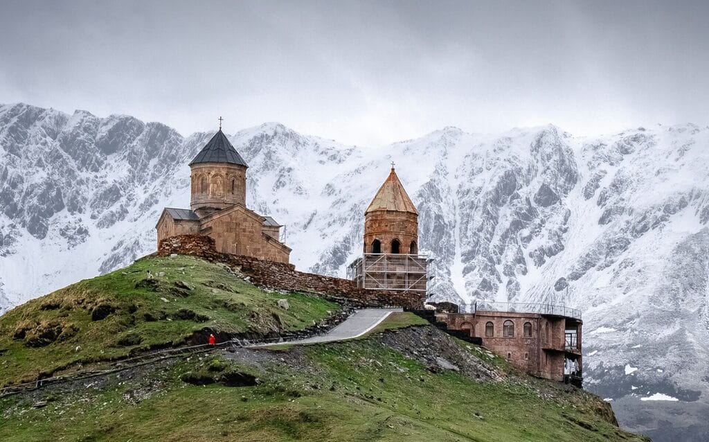 The weather in Georgia and average temperatures by regions